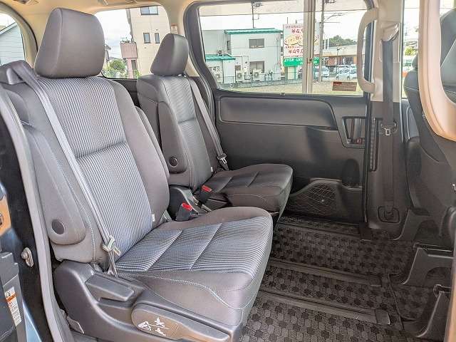 トヨタ ヴォクシー ２．０ ＺＳ 煌 H28年 (関東) 99