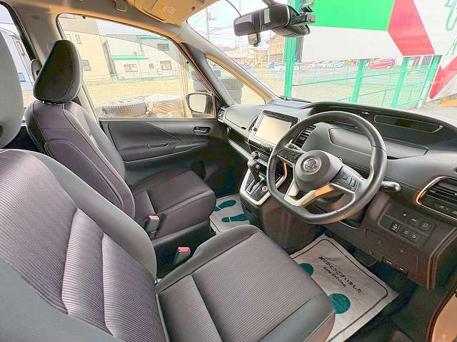日産 セレナ ２．０ ハイウェイスター Ｖセレクション H29年 (関東) 99