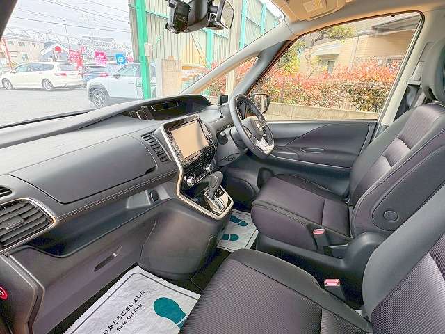 日産 セレナ ２．０ ハイウェイスター Ｖセレクション H29年 (関東) 99