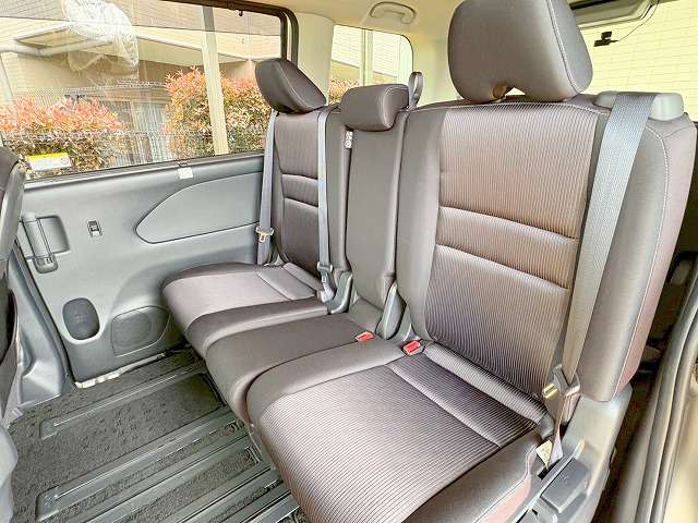 日産 セレナ ２．０ ハイウェイスター Ｖセレクション H29年 (関東) 99