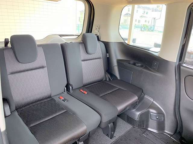 日産 セレナ ２．０ ハイウェイスター H29年 (関東) 99