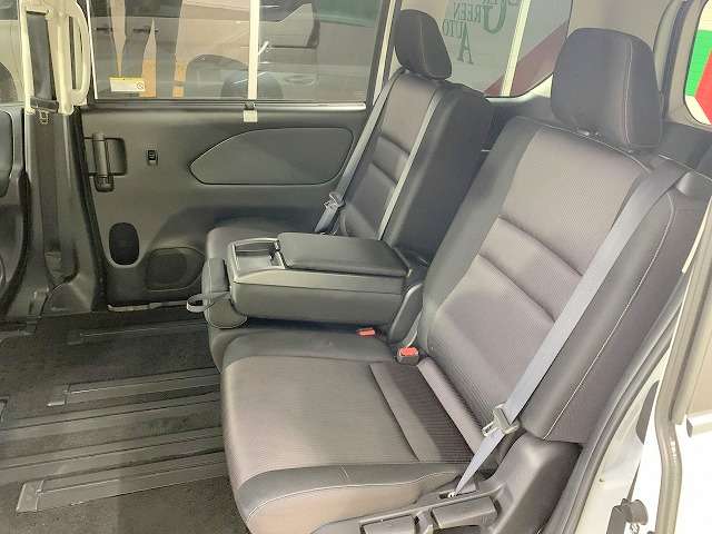 日産 セレナ ２．０ ハイウェイスター Ｖセレクション H30年 (関東) 99