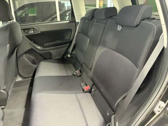 スバル フォレスター ２．０Ｉ－Ｌ アイサイト ４ＷＤ H26年 (関東) 99