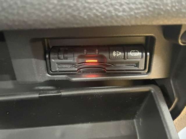 日産 セレナ ２．０ ２０Ｘ Ｖセレクション＋ＳＡＦＥＴＹ Ｓ－ＨＹＢＲＩＤ H27年 (関東) 99