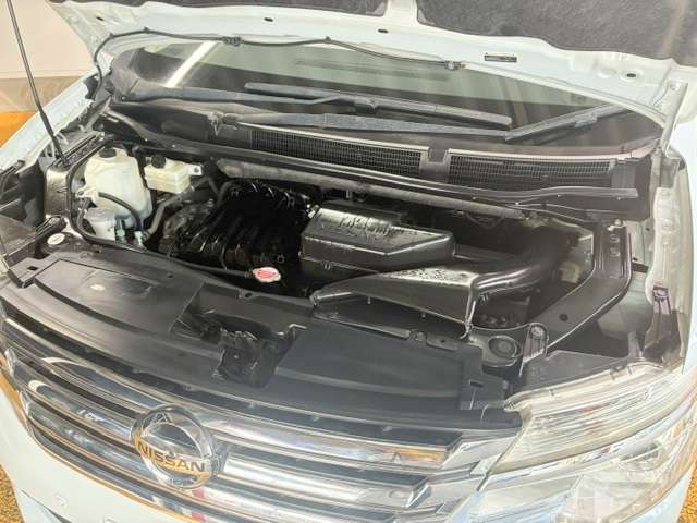 日産 セレナ ２．０ ２０Ｘ Ｖセレクション＋ＳＡＦＥＴＹ Ｓ－ＨＹＢＲＩＤ H27年 (関東) 99