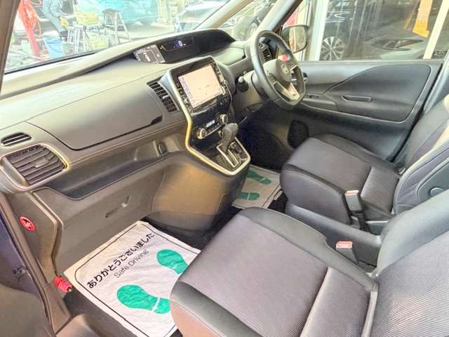 日産 セレナ ２．０ ハイウェイスター Ｖセレクション H30年 (関東) 99