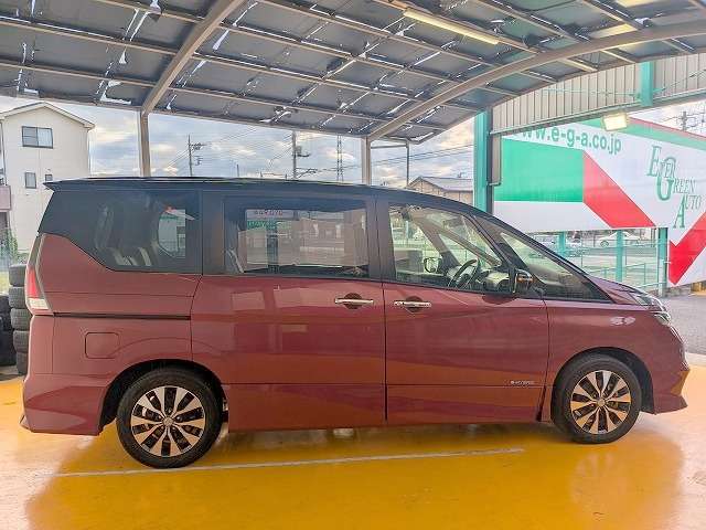 日産 セレナ ２．０ ハイウェイスター ＶセレクションＩＩ R1年 (関東) 99
