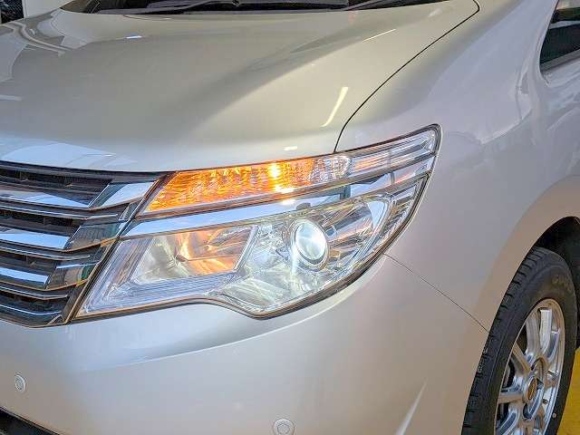 日産 セレナ ２．０ ２０Ｘ Ｖセレクション＋ＳＡＦＥＴＹ Ｓ－ＨＹＢＲＩＤ H28年 (関東) 99