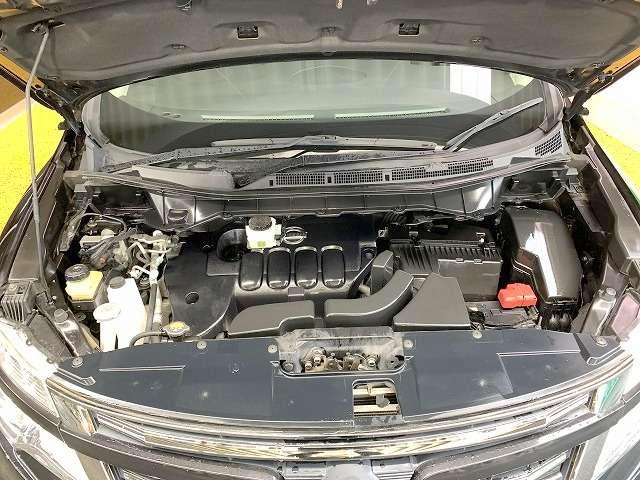 日産 エルグランド ２．５ ２５０ハイウェイスター プレミアム アーバンクロム H28年 (関東) 99