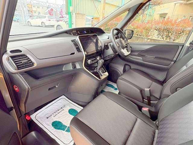 日産 セレナ ２．０ ハイウェイスター Ｖ R3年 (関東) 99