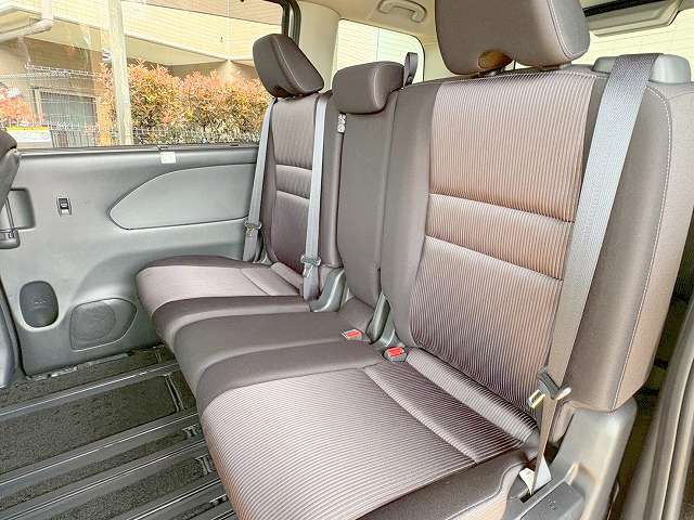 日産 セレナ ２．０ ハイウェイスター Ｖ R3年 (関東) 99
