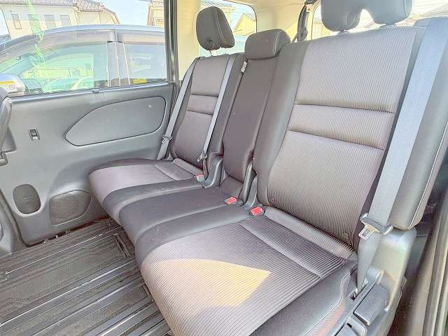 日産 セレナ ２．０ ハイウェイスター Ｖセレクション H29年 (関東) 99