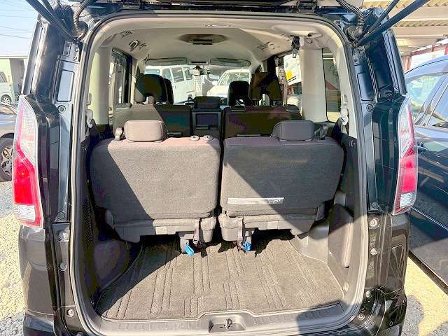 日産 セレナ ２．０ ハイウェイスター Ｖセレクション H29年 (関東) 99