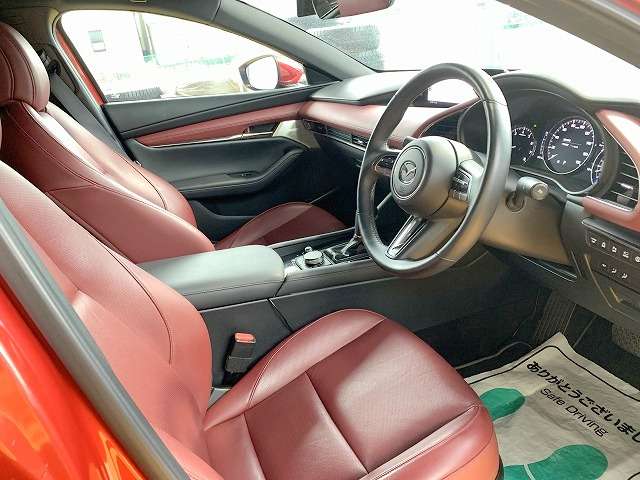 マツダ ＭＡＺＤＡ３　ファストバック ２．０ Ｘ バーガンディ セレクション R3年 (関東) 99