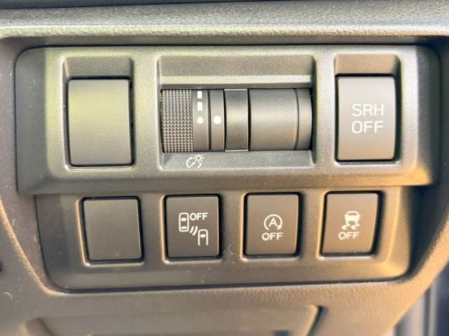 スバル インプレッサスポーツ １．６ Ｉ－Ｌ アイサイト Ｓスタイル ４ＷＤ H30年 (関東) 99