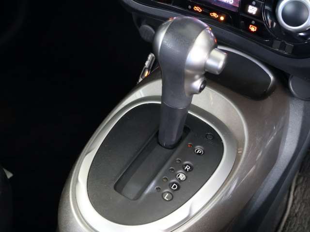 日産 ジューク １．５ １５ＲＸ H23年 (関東) 99