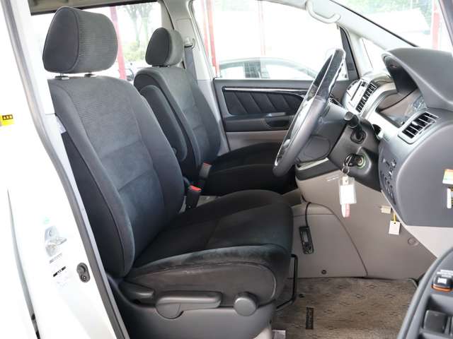 トヨタ アルファード ２．４ Ｖ ＡＳ ４ＷＤ H15年 (関東) 99
