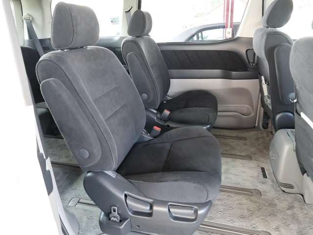 トヨタ アルファード ２．４ Ｖ ＡＳ ４ＷＤ H15年 (関東) 99