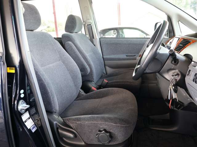 トヨタ ノア ２．０ Ｘ Ｇセレクション ４ＷＤ H16年 (関東) 99