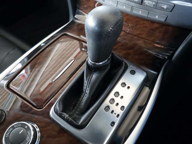 日産 フーガ ３．７ ３７０ＧＴ H26年 (関東) 99