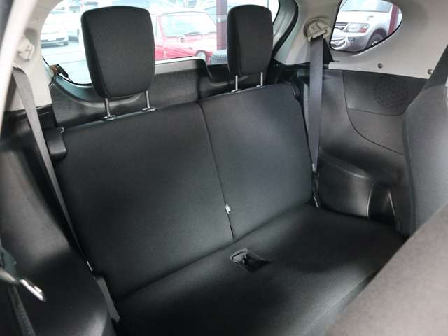 トヨタ ｉＱ １．３ １３０Ｇ ＭＴ H25年 (関東) 99