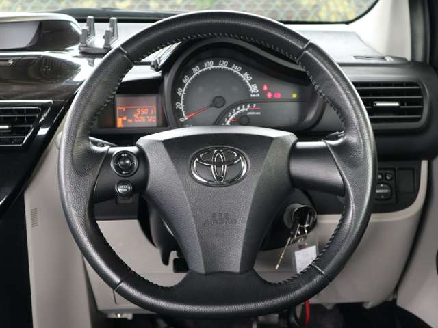トヨタ ｉＱ １．３ １３０Ｇ ＭＴ H25年 (関東) 99