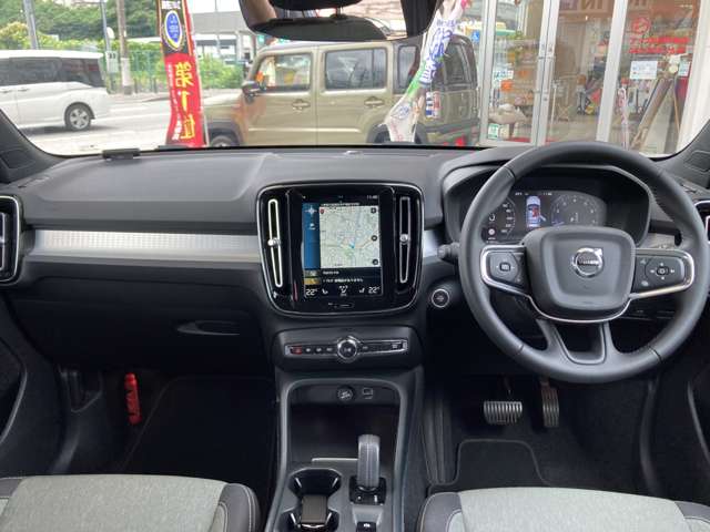 ボルボ ＸＣ４０ Ｂ４　モメンタム R3年 (関東) 99