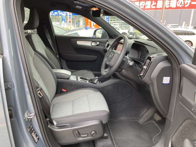 ボルボ ＸＣ４０ Ｂ４　モメンタム R3年 (関東) 99