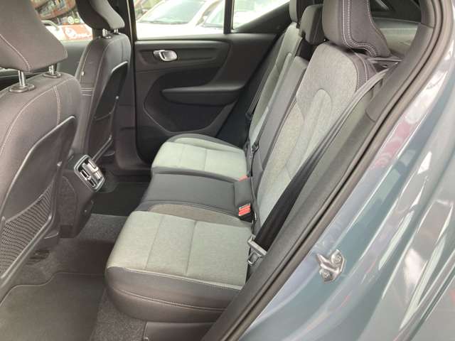 ボルボ ＸＣ４０ Ｂ４　モメンタム R3年 (関東) 99
