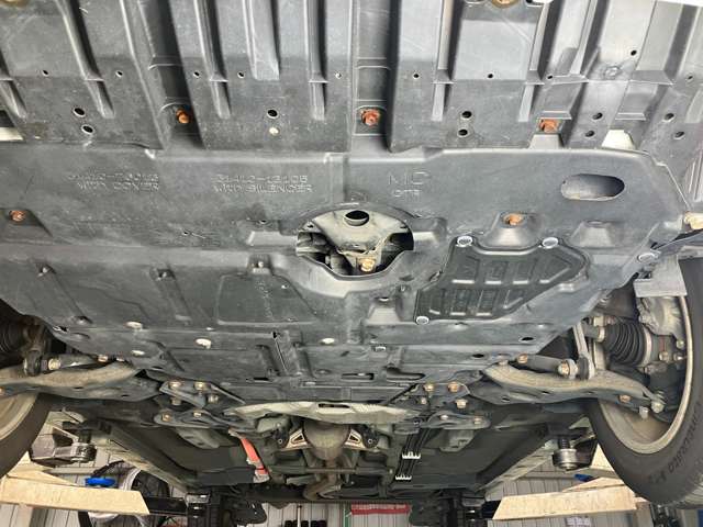 トヨタ プリウスΑ １．８ Ｓ H24年 (近畿) 99
