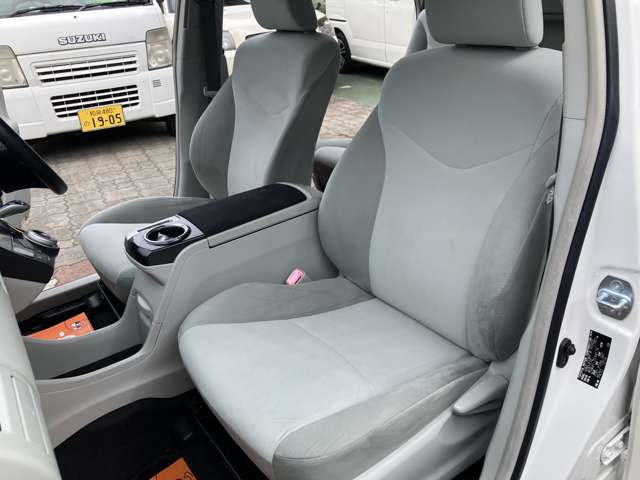 トヨタ プリウスΑ １．８ Ｓ H24年 (近畿) 99