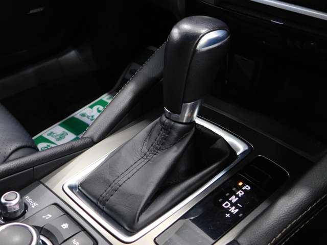 マツダ アテンザ　ワゴン ２．２ ＸＤ Ｌパッケージ ディーゼルターボ H29年 (近畿) 99