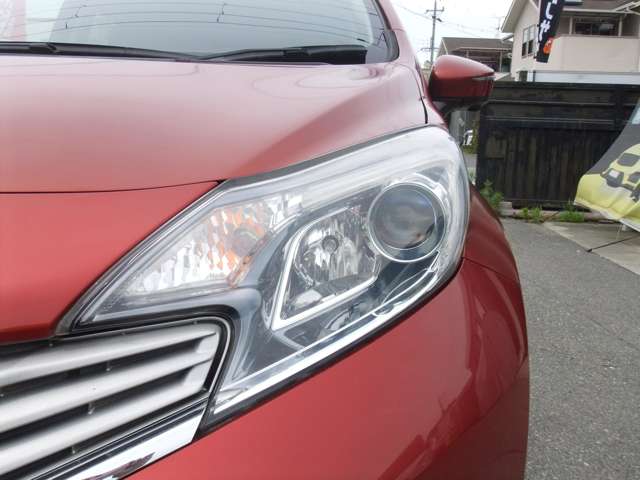 日産 ノート １．２ メダリスト H27年 (近畿) 99