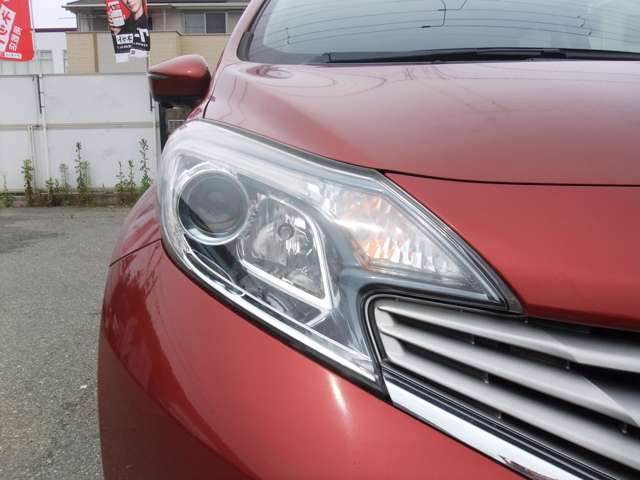 日産 ノート １．２ メダリスト H27年 (近畿) 99