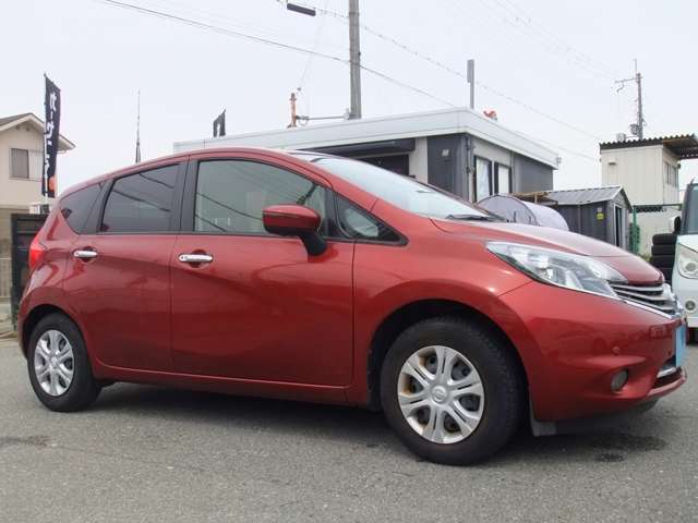 日産 ノート １．２ メダリスト H27年 (近畿) 99