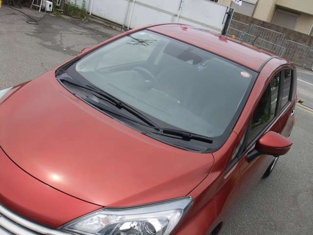 日産 ノート １．２ メダリスト H27年 (近畿) 99
