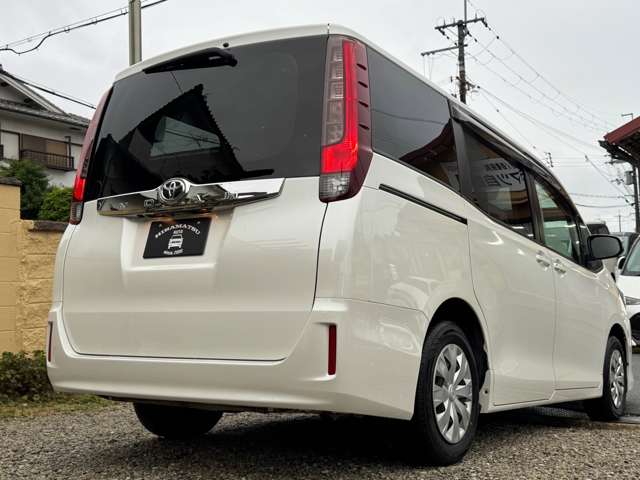 トヨタ ノア ２．０ Ｘ H26年 (近畿) 99