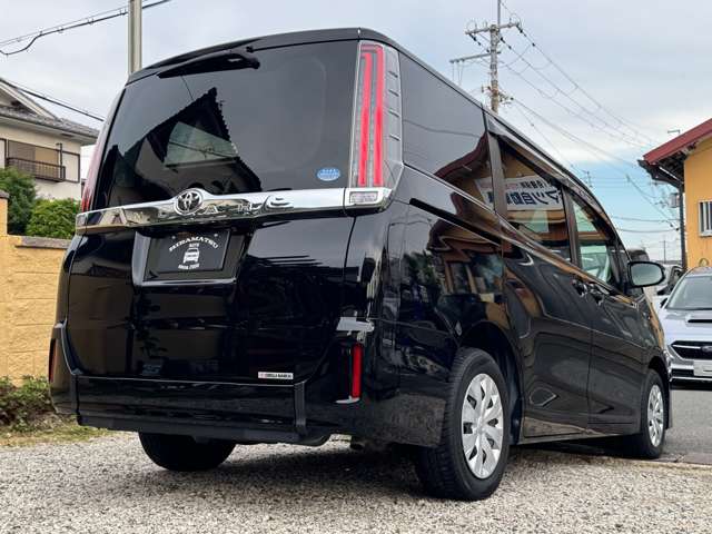 トヨタ ノア ２．０ Ｘ ウェルキャブ スロープタイプＩ 車イス１脚仕様車 R1年 (近畿) 99