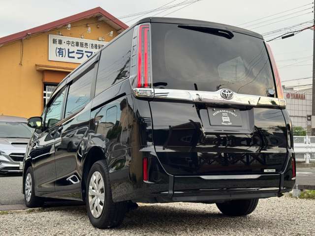 トヨタ ノア ２．０ Ｘ ウェルキャブ スロープタイプＩ 車イス１脚仕様車 R1年 (近畿) 99