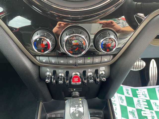 ミニ ミニクロスオーバー ジョン・クーパー・ワークス ４ＷＤ R1年 (東海) 99