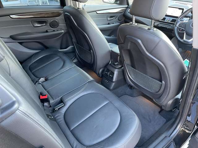 ＢＭＷ ２シリーズグランツアラー ２１８Ｄ ラグジュアリー ディーゼルターボ R1年 (東海) 99