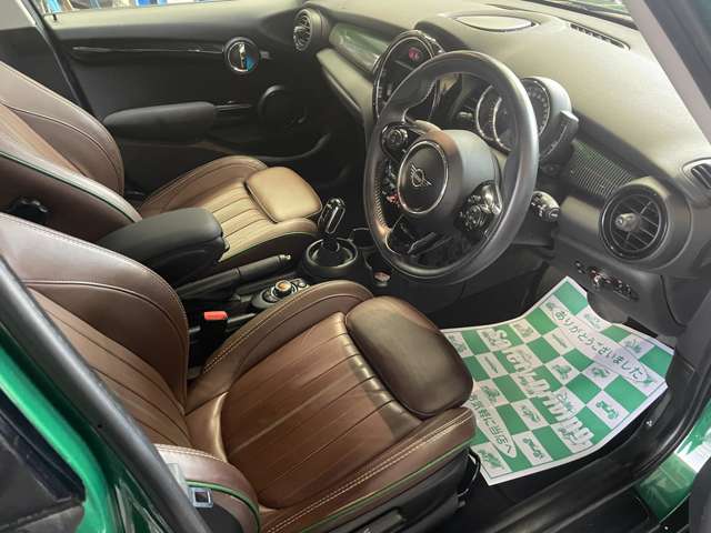 ミニ ミニ クーパー ５ドア ６０イヤーズ エディション ＤＣＴ R1年 (東海) 99