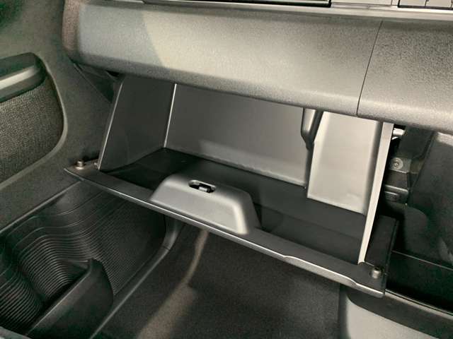 ホンダ Ｎ　ＢＯＸ カスタム ６６０ R8年 (近畿) 99