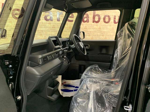ホンダ Ｎ　ＢＯＸ カスタム ６６０ R8年 (近畿) 99