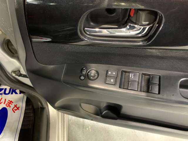 ホンダ Ｎ　ＢＯＸ ６６０ カスタムＧ ＳＳパッケージ H26年 (近畿) 99