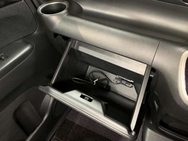 ホンダ Ｎ　ＢＯＸ ６６０ カスタムＧ ＳＳパッケージ H26年 (近畿) 99