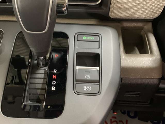 ホンダ フリード　ハイブリッド １．５ Ｅ：ＨＥＶ エアー ＥＸ R6年 (近畿) 99
