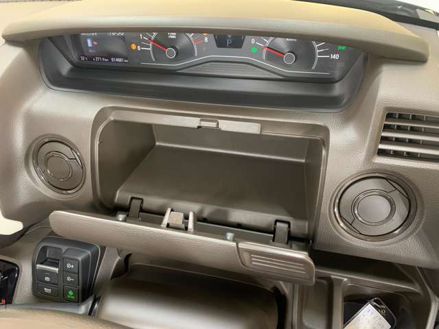 ホンダ Ｎ　ＢＯＸ ６６０ Ｇ R5年 (近畿) 99
