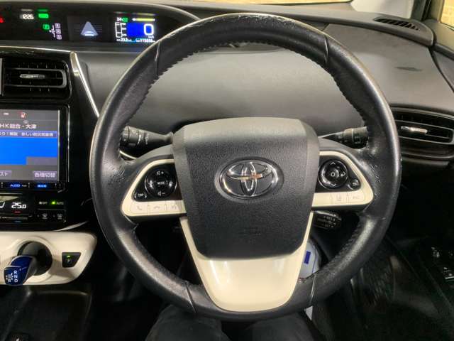 トヨタ プリウス １．８ Ｓ H28年 (近畿) 99