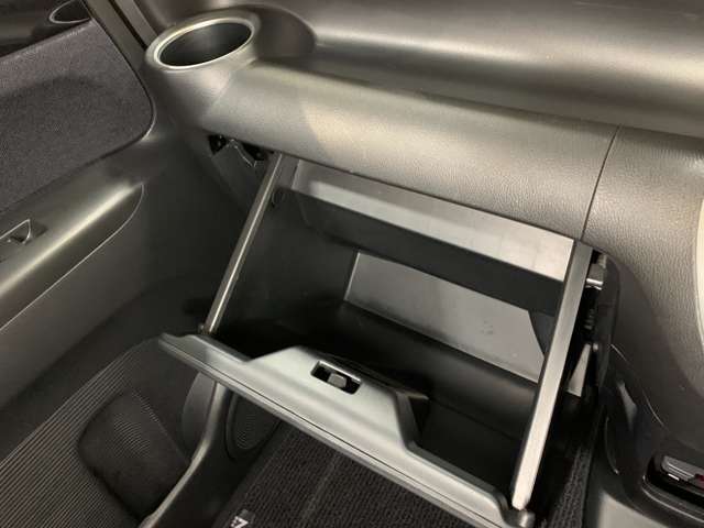 ホンダ Ｎ　ＢＯＸ ６６０ カスタムＧ Ｌパッケージ H27年 (近畿) 99